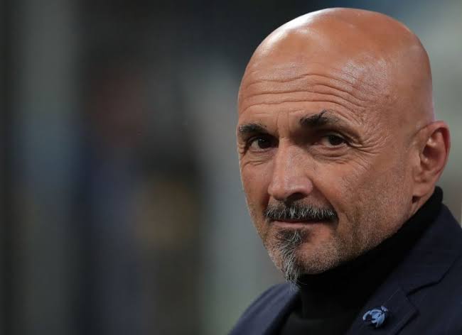 Coach Spalletti of Napoli receives the 2023 Enzo Bearzot Award