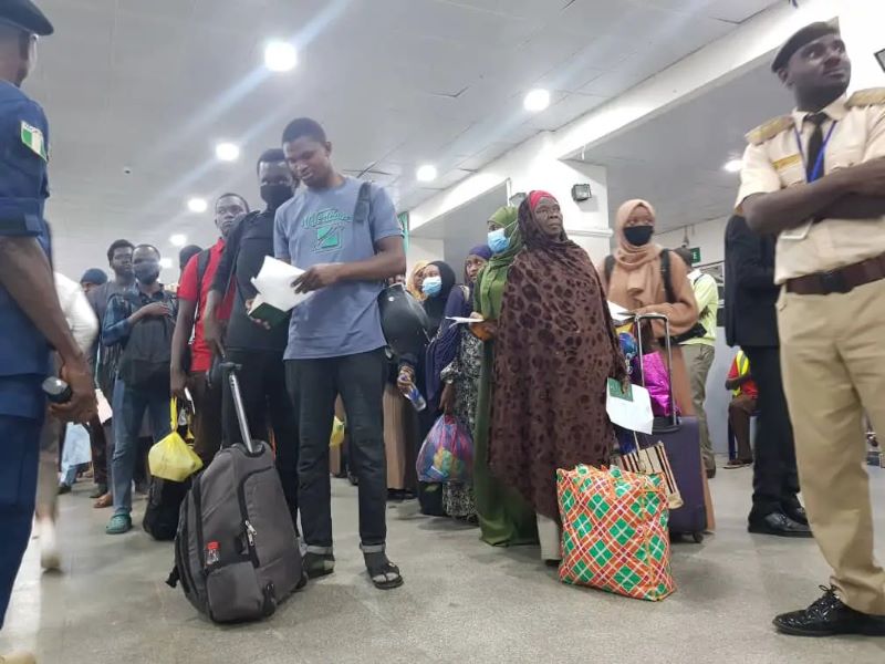 Nigerian-Evacuees-Arrive-In-Abuja-