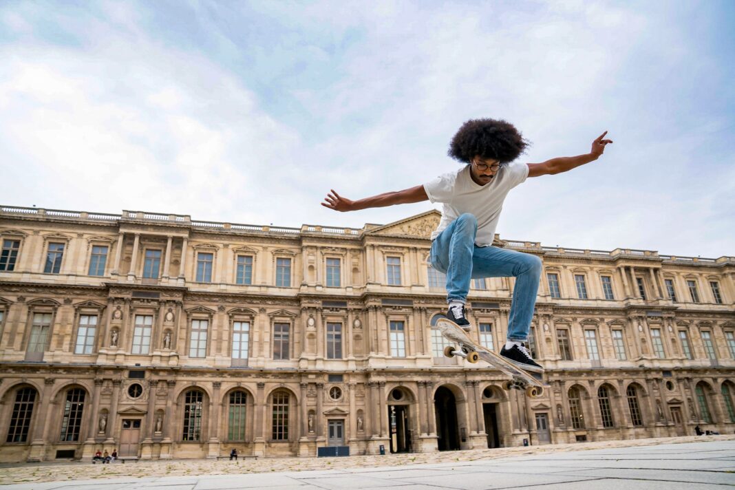 Guy Performing Trick With Skateboard By Hernandez & Sorokina Stocksy_txp95a12c14B4D300_Medium_4077051